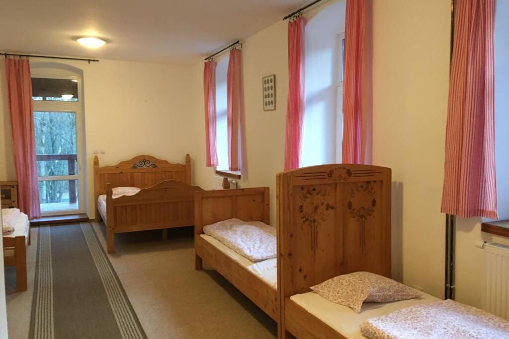 Villa Vykmanov Medenec Экстерьер фото